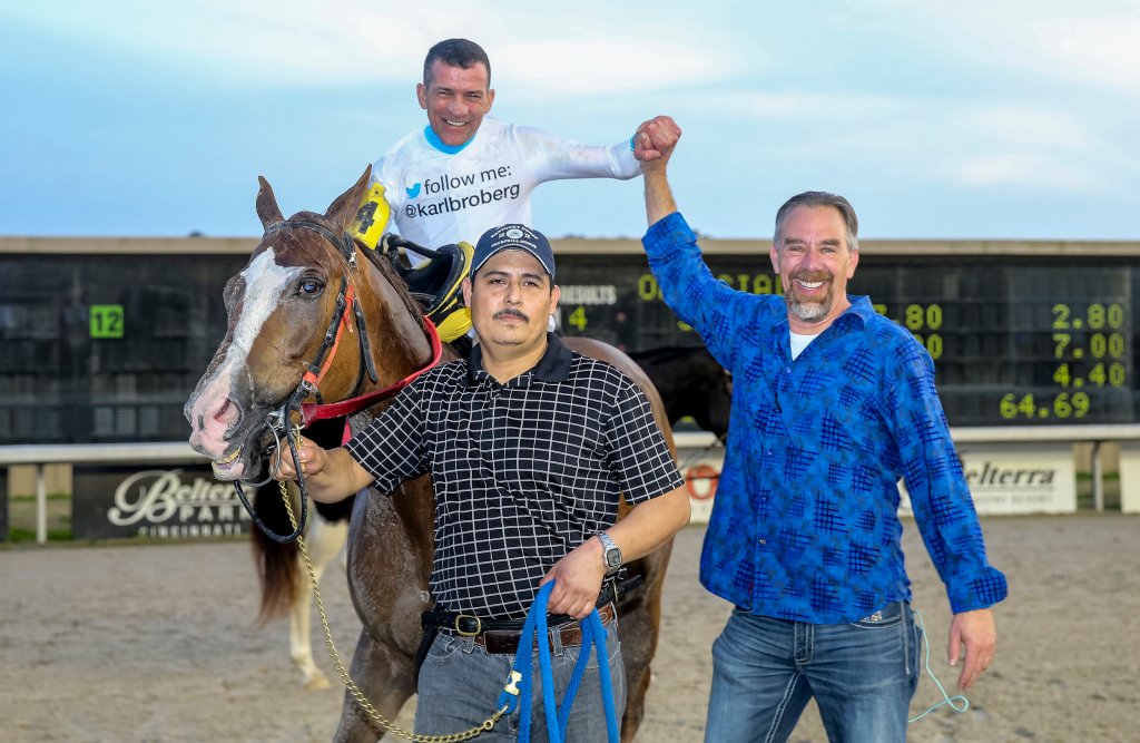 A horse racing legend,&nbsp;retires.